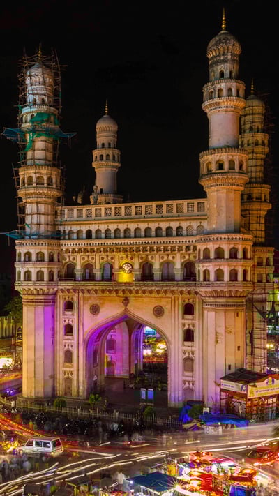 Charminar during Eid celebrations, Hyderabad, India (© Prudhvi Chowdary/iStock/Getty Images Plus) mobile wallpaper