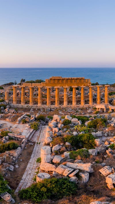 Temple E at Selinunte, Sicily, Italy (© Antonino Bartuccio/eStock) mobile wallpaper