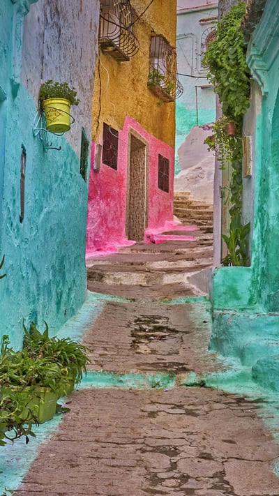 Colorful alleyway in the medina of Tétouan, Morocco (© Jan Wlodarczyk/eStock Photo) mobile wallpaper