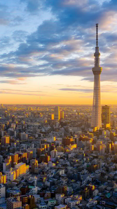 Tokyo at sunrise (© pongnathee kluaythong/Getty Images) mobile wallpaper