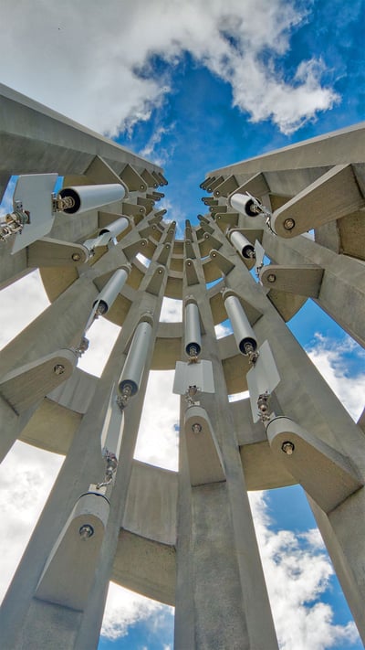 The Tower of Voices at the Flight 93 National Memorial in Shanksville, Pennsylvania (© Amy Cicconi/Alamy) mobile wallpaper