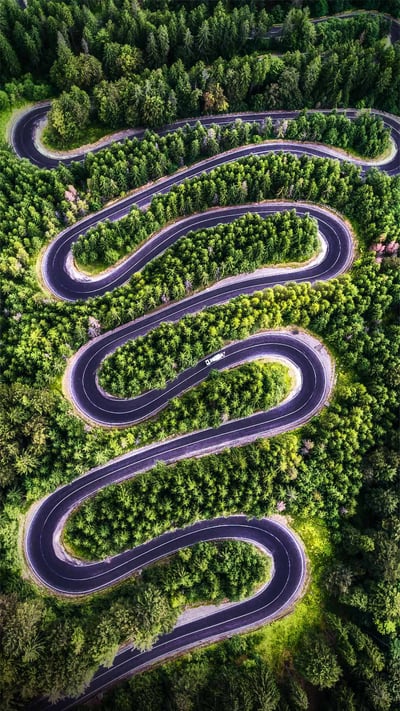 The Transfăgărășan in Transylvania, Romania (© Calin Stan/Shutterstock) mobile wallpaper