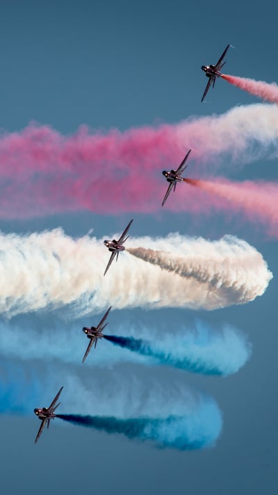 Red Arrows (© Wayland Standing/500px/Getty Images) mobile wallpaper