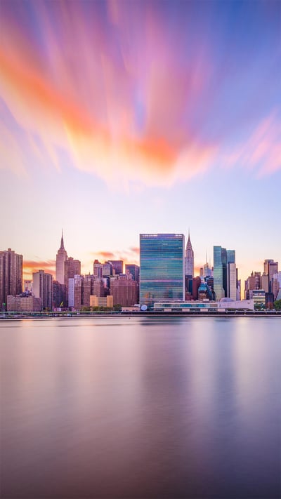 New York City skyline with United Nations headquarters (© Sean Pavone/Alamy) mobile wallpaper