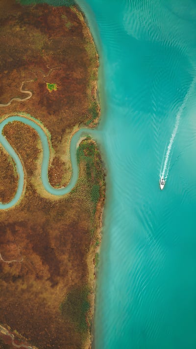 A delta in the Venetian Lagoon, Italy (© Dimitri Weber/Amazing Aerial Agency) mobile wallpaper