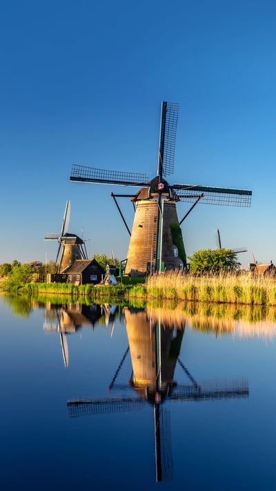 Windmills, Kinderdijk, Netherlands (© Achim Thomae/Getty Images) mobile wallpaper