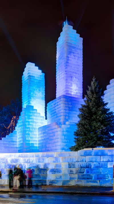 Ice palace at the St. Paul Winter Carnival, Minnesota (© Joe Mamer Photography/Alamy) mobile wallpaper