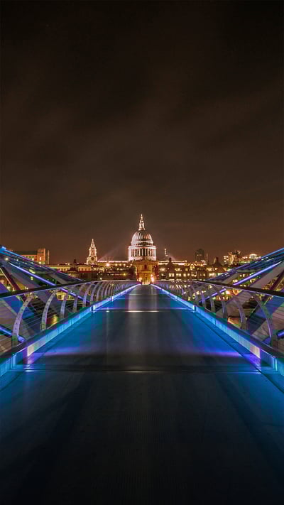 Millennium Bridge with St. Paul's Cathedral in the background, London, England (© Scott Baldock/Getty Images) mobile wallpaper